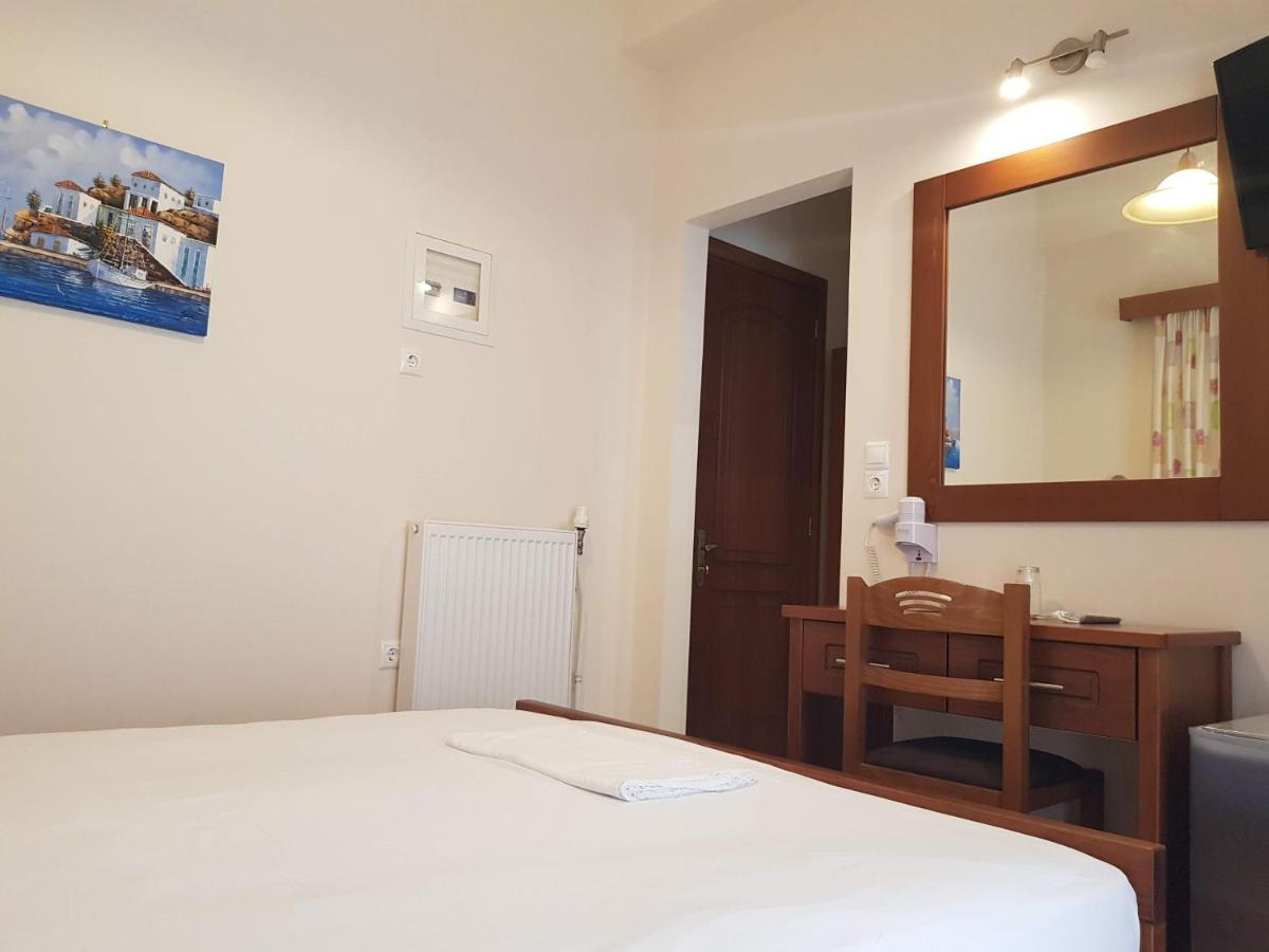 Hotel Ionion Kastro-Kyllini Ngoại thất bức ảnh