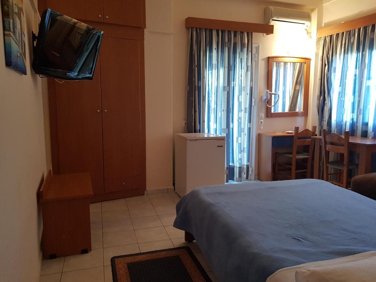 Hotel Ionion Kastro-Kyllini Ngoại thất bức ảnh