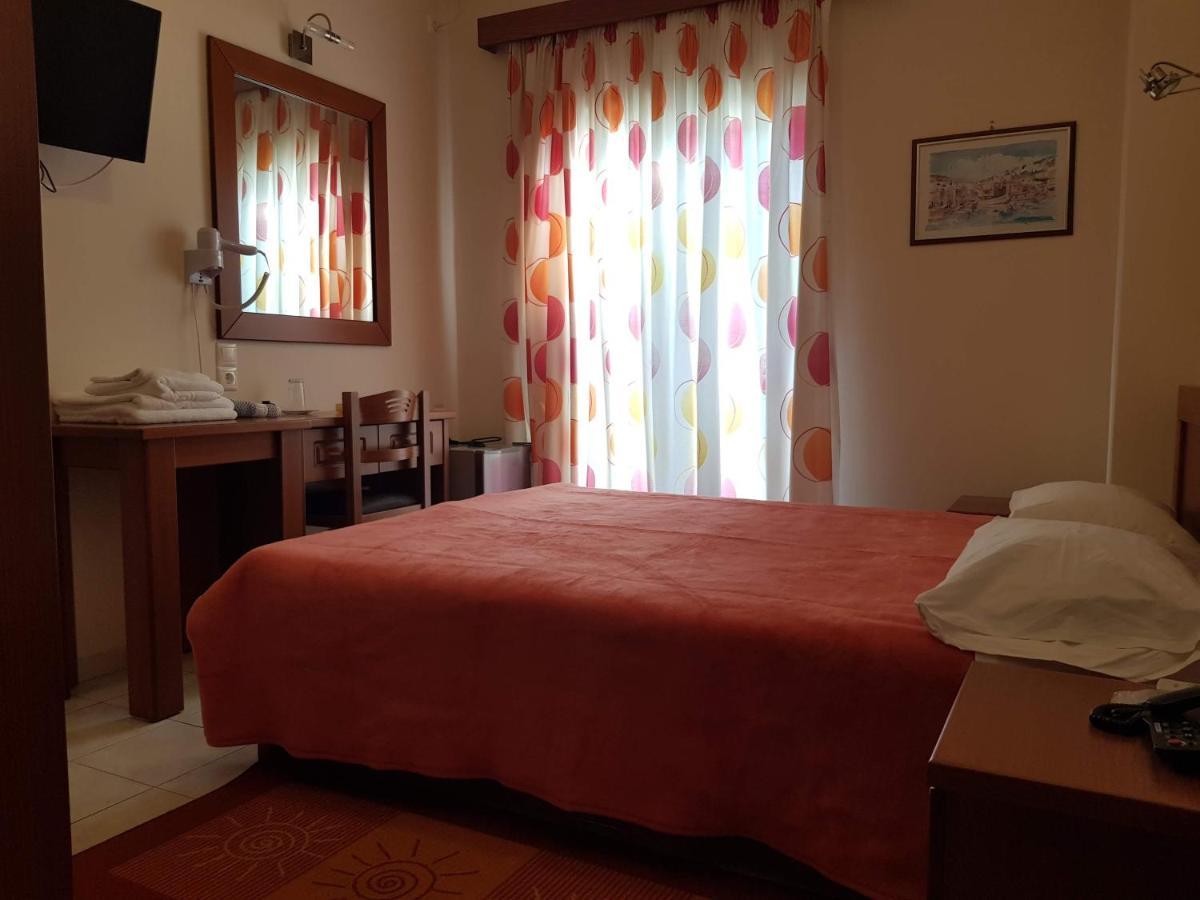 Hotel Ionion Kastro-Kyllini Ngoại thất bức ảnh